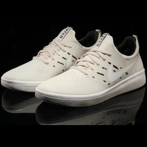 Nike SB Nyjah beach and sail color way